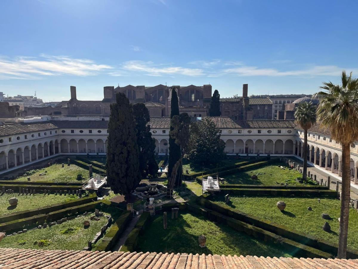 Camera X2 Con Magnifica Vista Sul Chiostro Di Michelangelo E Le Terme Di Diocleziano 罗马 外观 照片